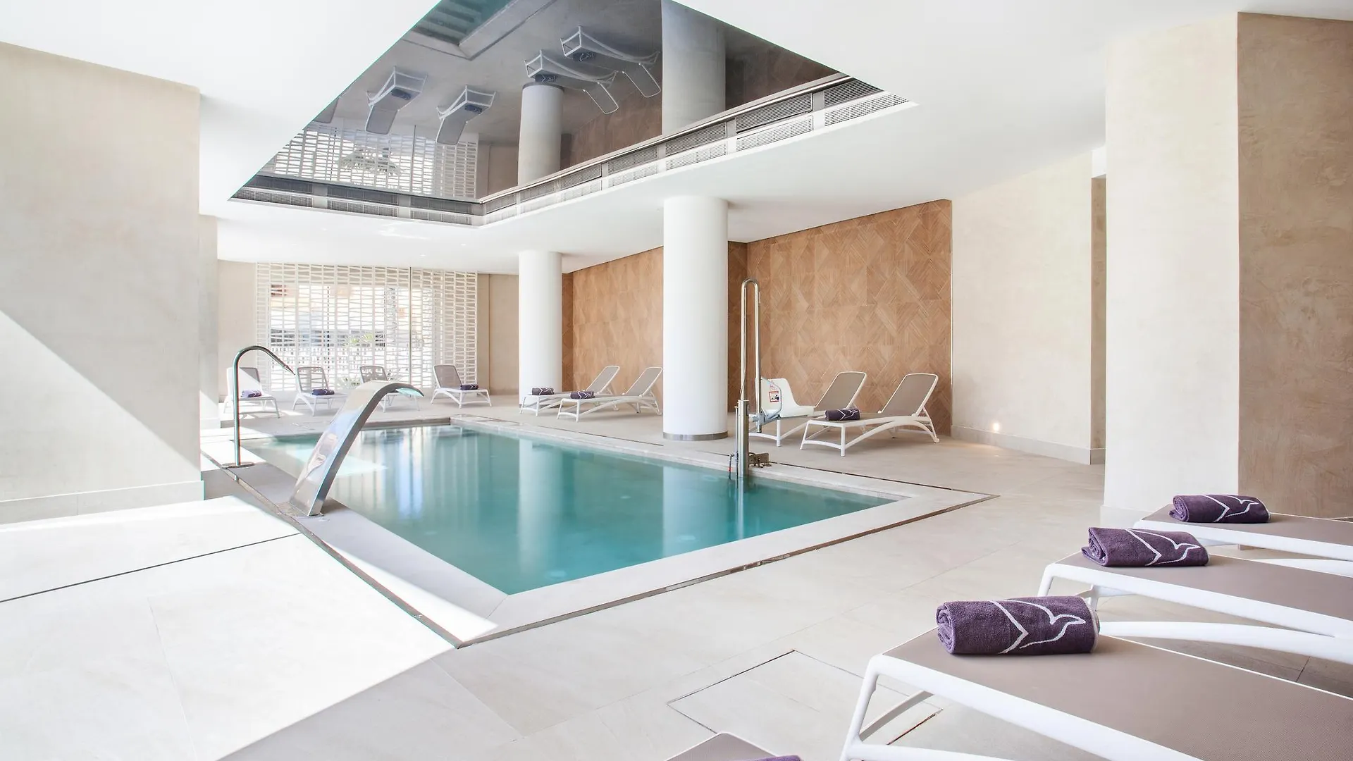 **** Aparthotel Grupotel Picafort Beach Can Picafort  Španělsko